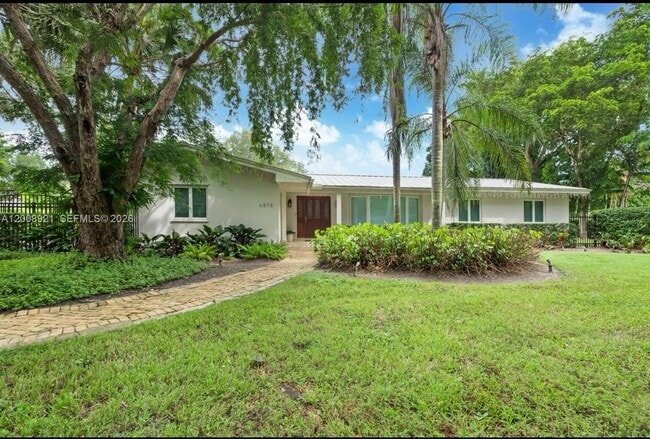 Building Photo - 6875 SW 96th St
