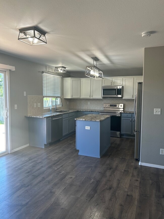 Foto del edificio - 3595 Heather Glen Dr