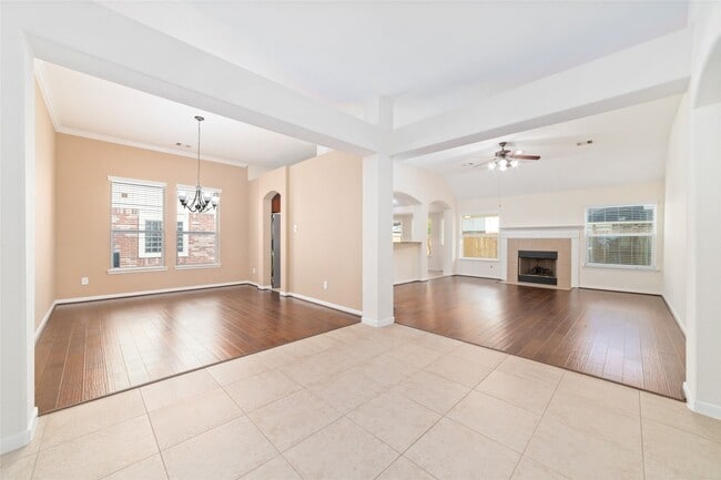 Foto del edificio - 14011 Pawnee Trails Dr