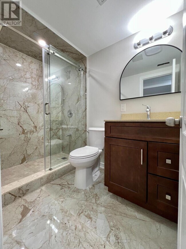 Photo du bâtiment - 843 Cedarbrae Ave