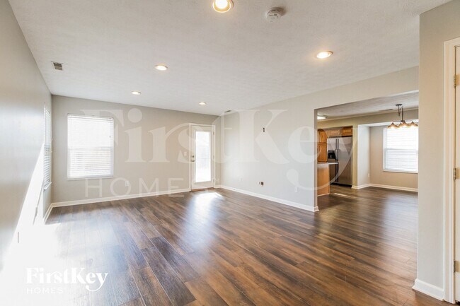 Foto del edificio - 6013 Marsh Cir