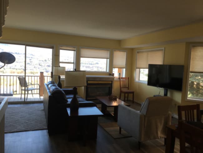 Building Photo - 460 Moonridge Dr