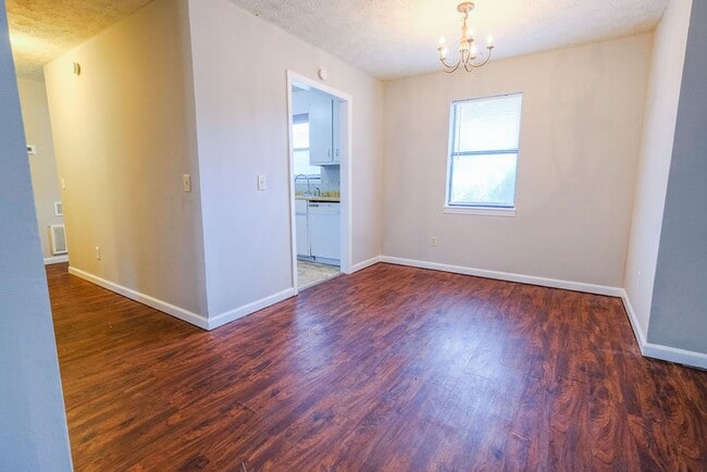 Foto del edificio - 119 St Andrews Ct