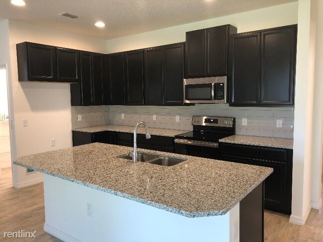 Foto del edificio - 4 br, 2 bath House - 2137 Crofton Ave