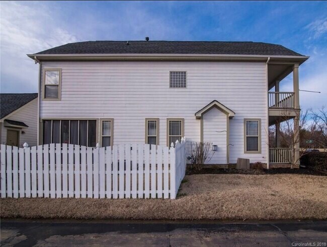 Foto del edificio - 14119 Magnolia Bend Dr