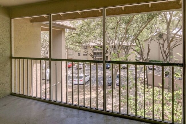 Photo - 974 Leeward Pl House