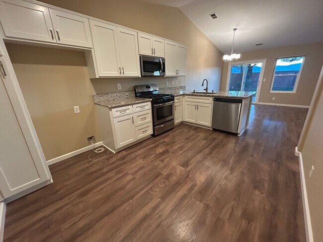 Foto del edificio - Great Family Home in Fantastic Hollister Neighborhood!