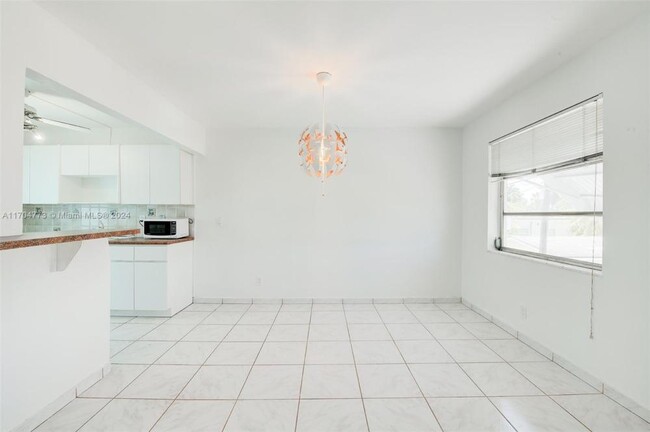 Foto del edificio - 2 bedroom in Hollywood FL 33020