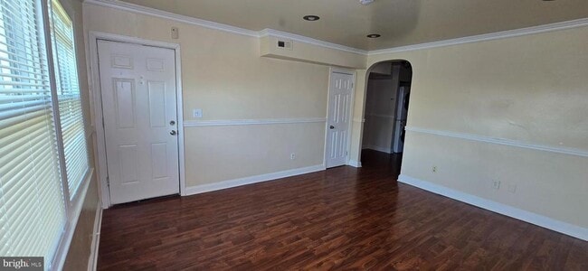 Building Photo - 1255 Meigs Pl NE