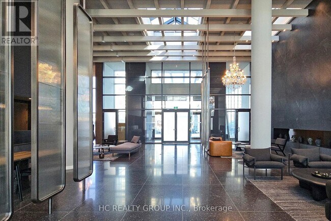 Photo du bâtiment - 8 Interchange Wy