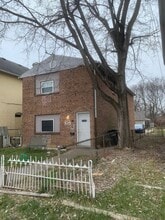 Building Photo - 323 Xenia Ave