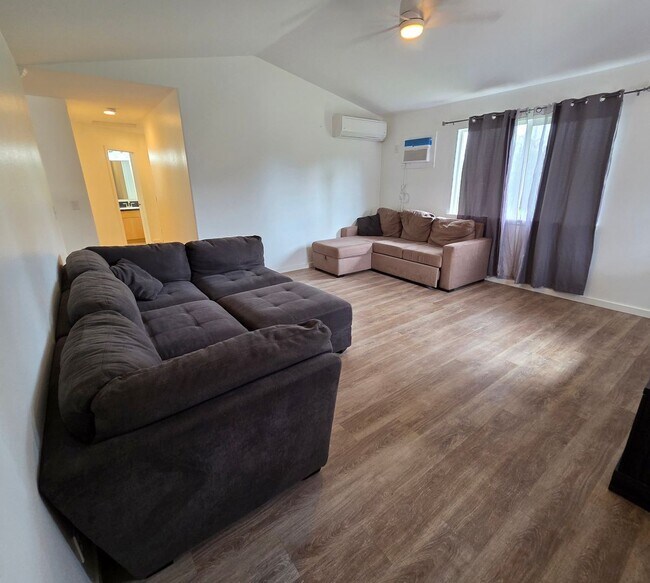 Building Photo - Turned key full furnished 3 bedroom in North Kihei