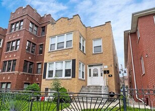 Building Photo - 5036 N Troy St