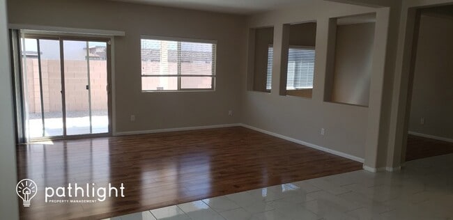 Building Photo - 1025 Peaceful Glen Ct