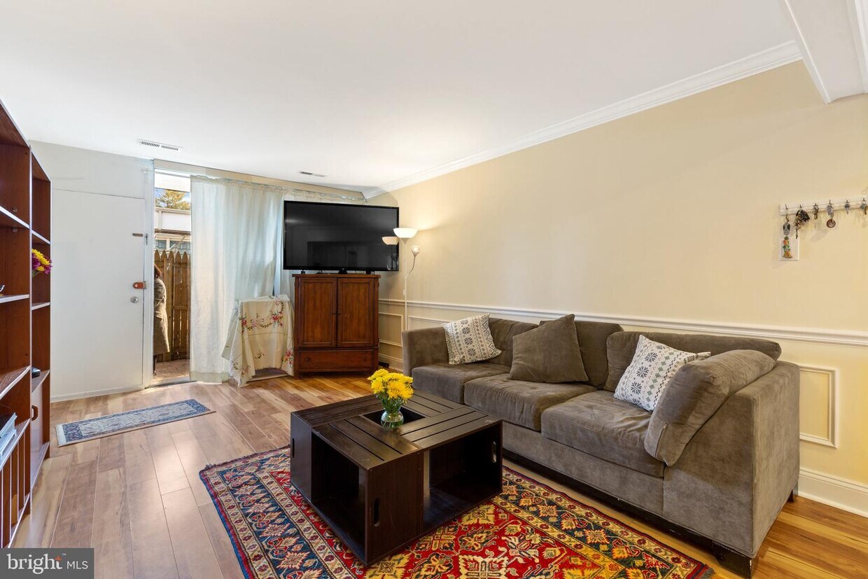 3910 Bel Pre Rd Unit 1, Aspen Hill, MD 20906 Condo for Rent in Aspen