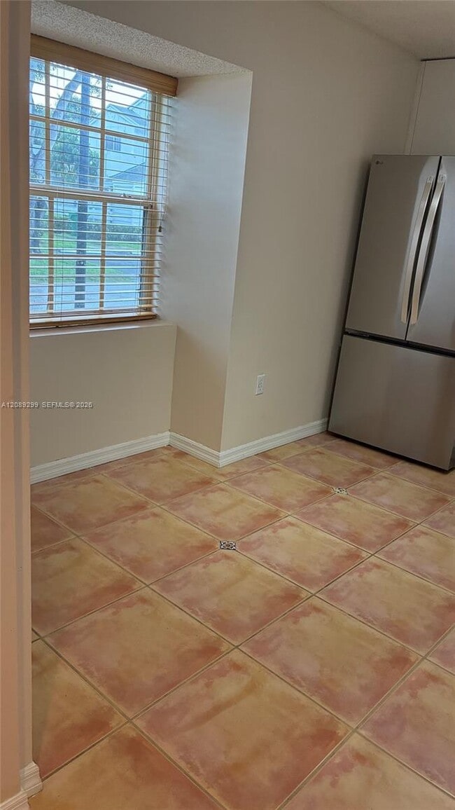 Building Photo - 13753 SW 149th Cir Ln