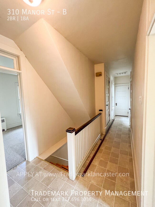 Building Photo - Nice 2nd Floor Apartment