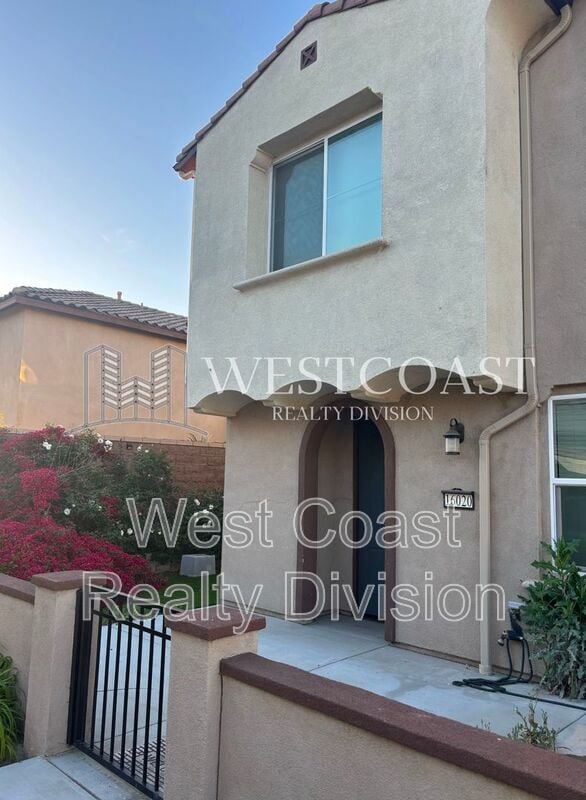 Foto del edificio - 16020 Voyager Ave