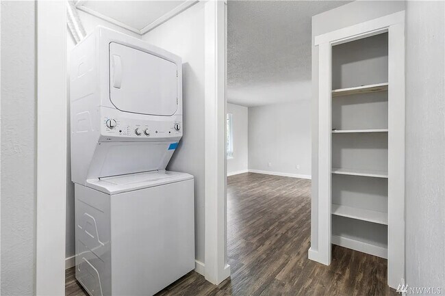 Foto del edificio - Westland Apartments