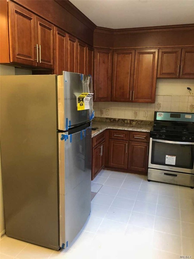 Foto principal - 789 Belmont Ave