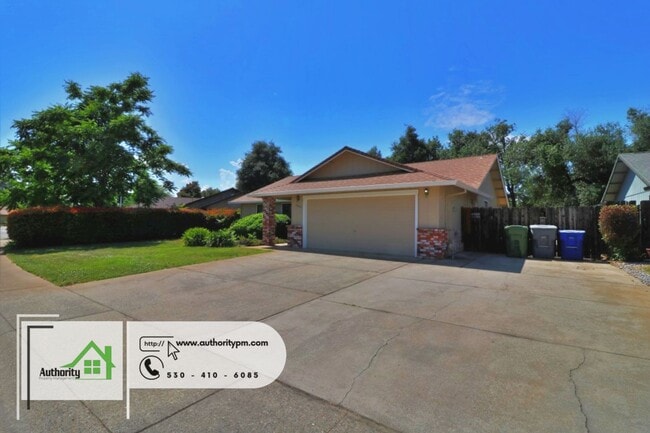 Building Photo - 1844 Breckenwood, Short Trip to the park. ...