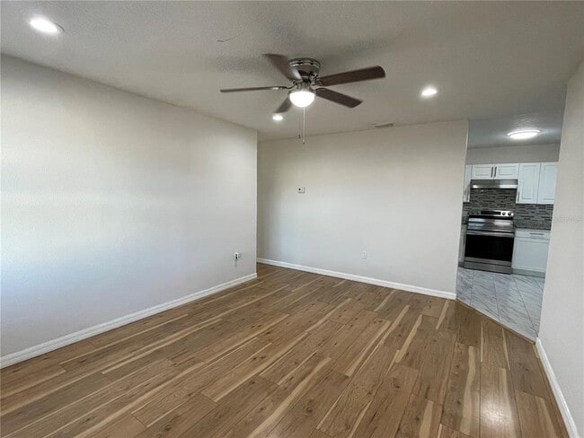 Foto del edificio - 1208 Carlton Ave