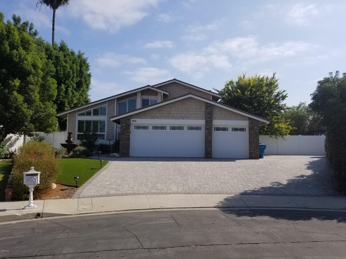 Foto principal - 355 Sundance St