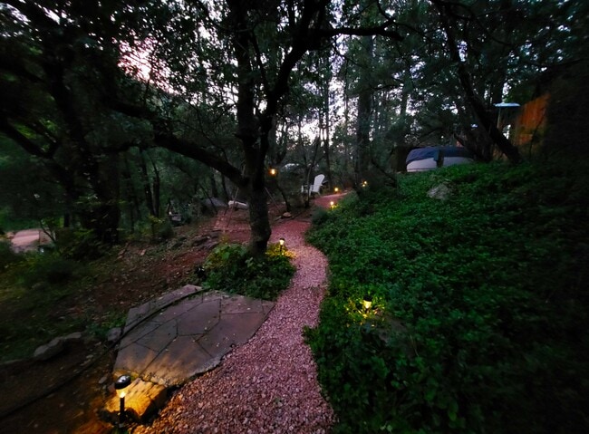 Building Photo - 627 S Buenagua Rd