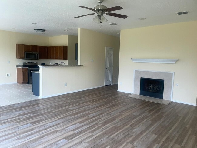 Building Photo - 2108 Northridge Dr