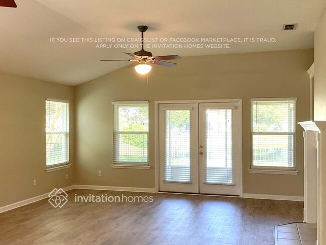 Building Photo - 609 Racoon Ct