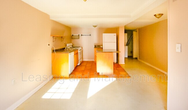 Foto del edificio - 8 Hampden Ct