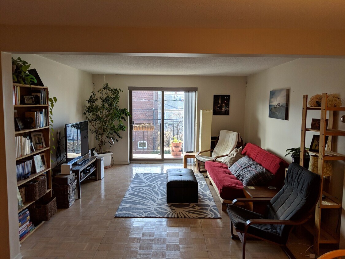 26 Waverly St Unit 204, Boston, MA 02135 Condo for Rent in Boston, MA