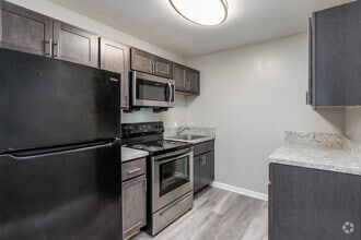 Interior Photo - Harborstone