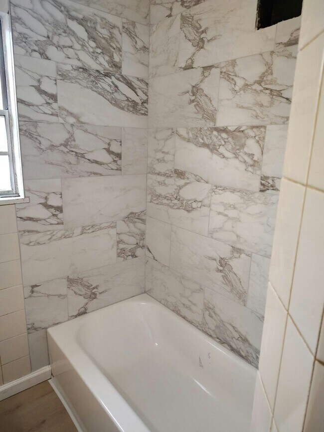 Foto del edificio - 3305 N Keystone Ave