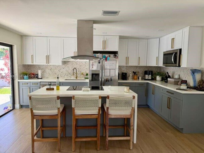 Foto del edificio - 151 SE 6th Ct