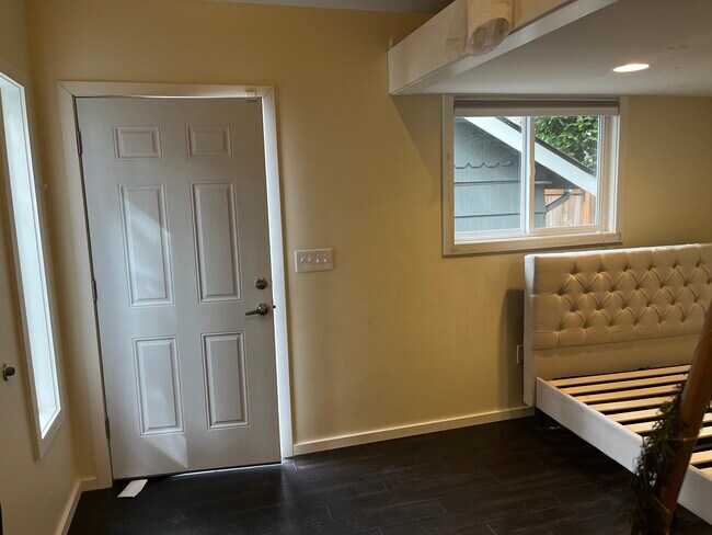 Own stairs - 11350 28th Ave NE