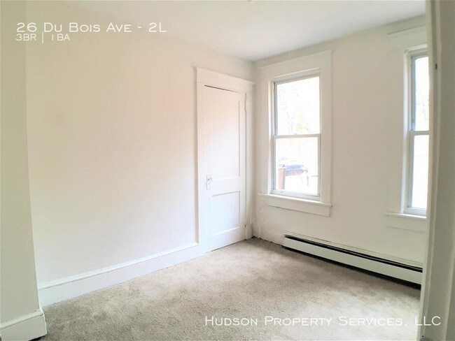 Building Photo - 3 bedroom in Poughkeepsie NY 12601