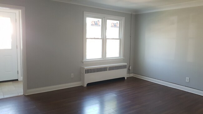 Photo du bâtiment - 610 Temple St