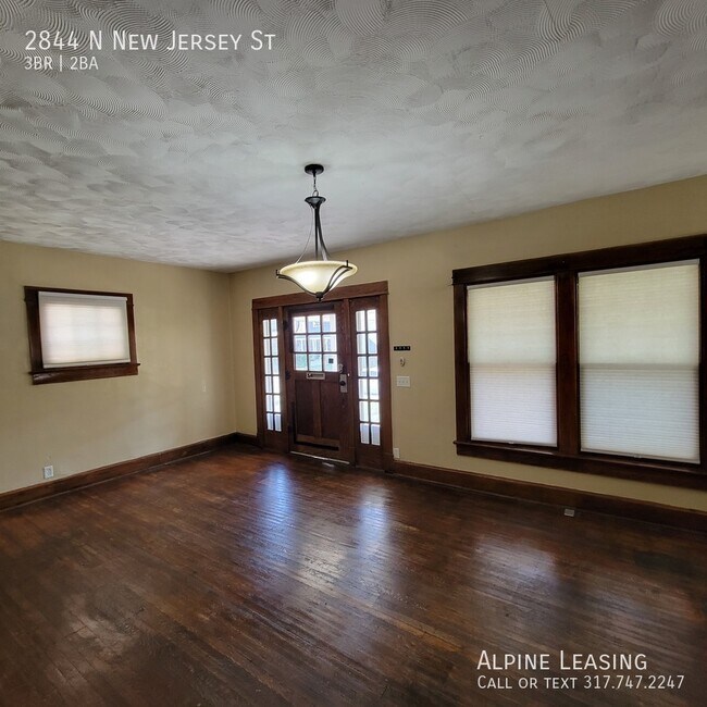 Foto del edificio - Location! Location! Bike to Downtown or Br...
