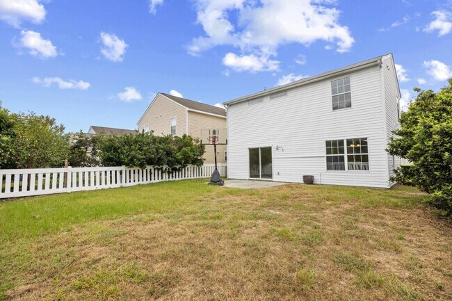 Foto del edificio - 454 Dandelion Ln