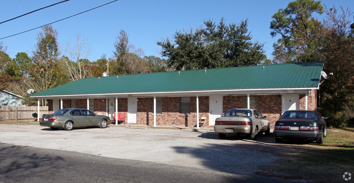 Primary Photo - 2410 Eden St