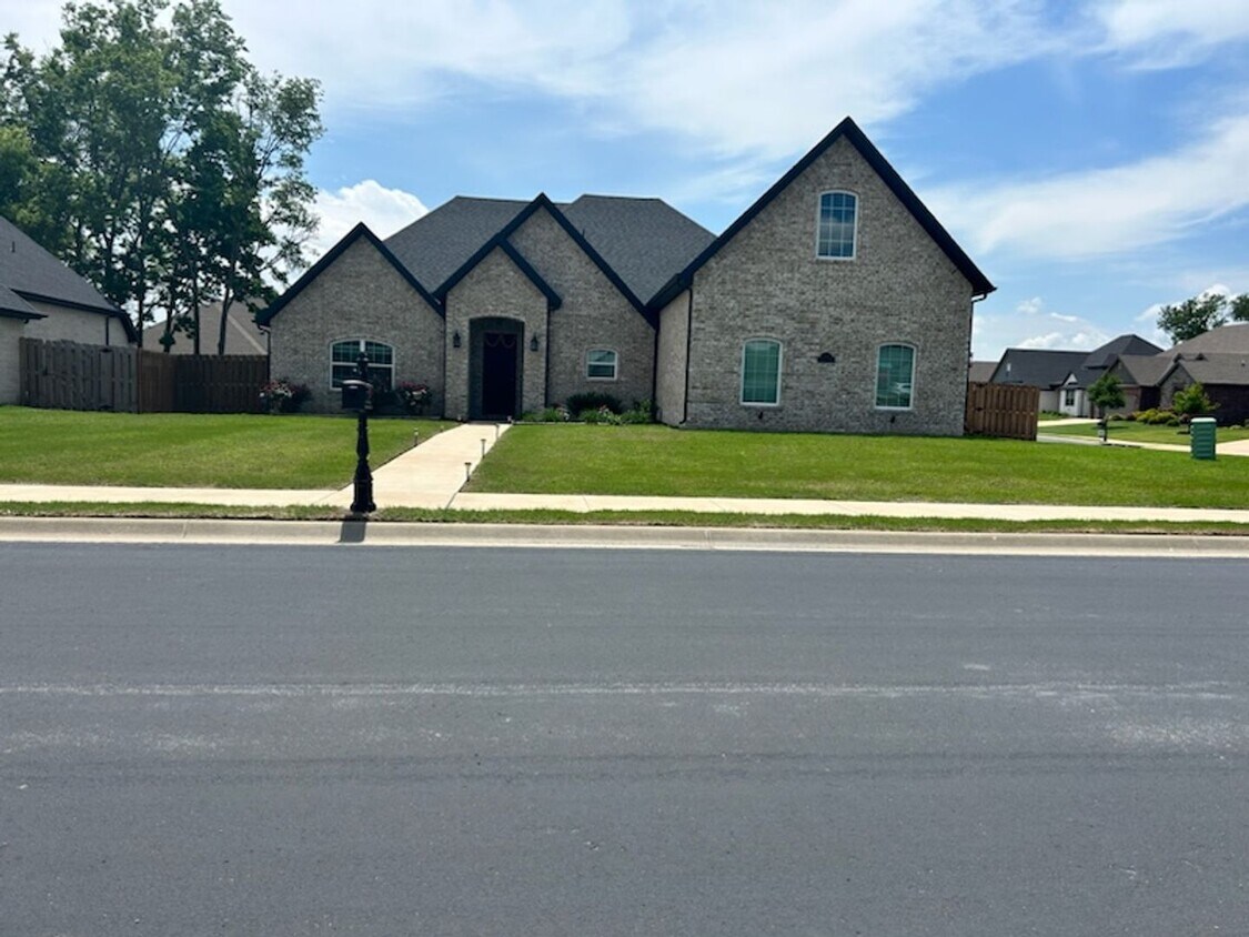 1100 Brandon Wy, Bentonville, AR 72713 House Rental in Bentonville