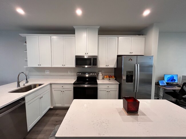 Foto del edificio - 4607 Abbotswell Pl
