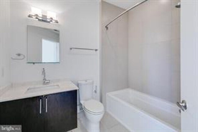 Building Photo - Northern Liberties Townhome