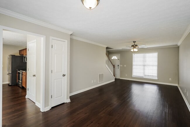 Building Photo - 1560 Brick Dr