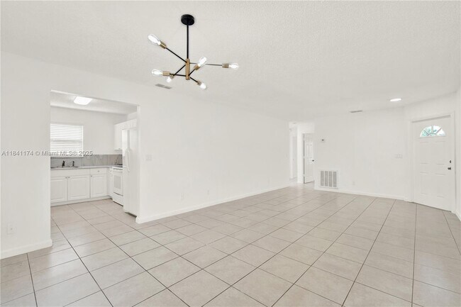 Foto del edificio - 941 SW 7th Ct
