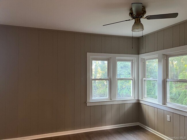 Foto del edificio - 19 Maple Ave