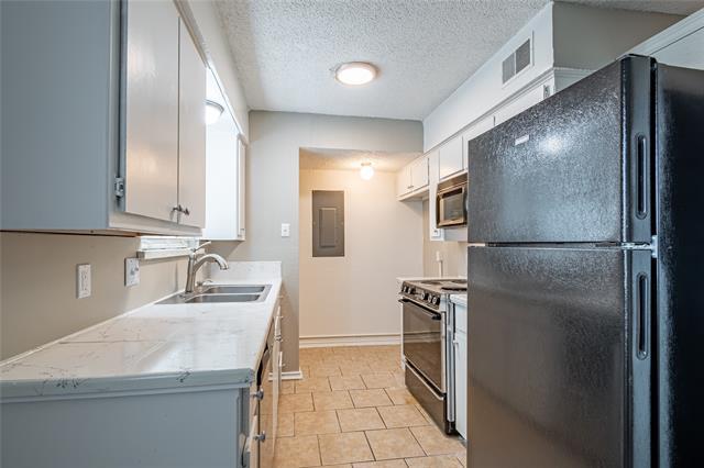Building Photo - 408 Cambridge Dr