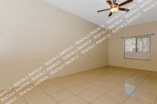 Building Photo - 7202 E Chelsie Kaye Ln