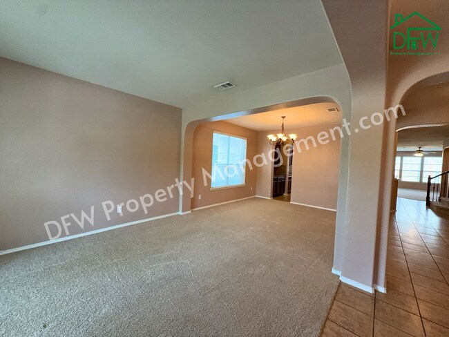 Foto del edificio - Elegant and Spacious 5-Bedroom Home for Lease in Fort Worth